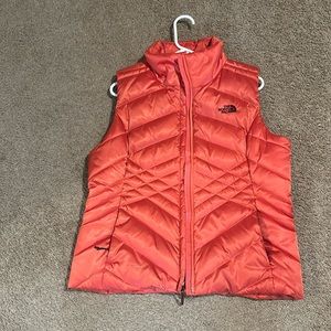 Women’s North face vest size large